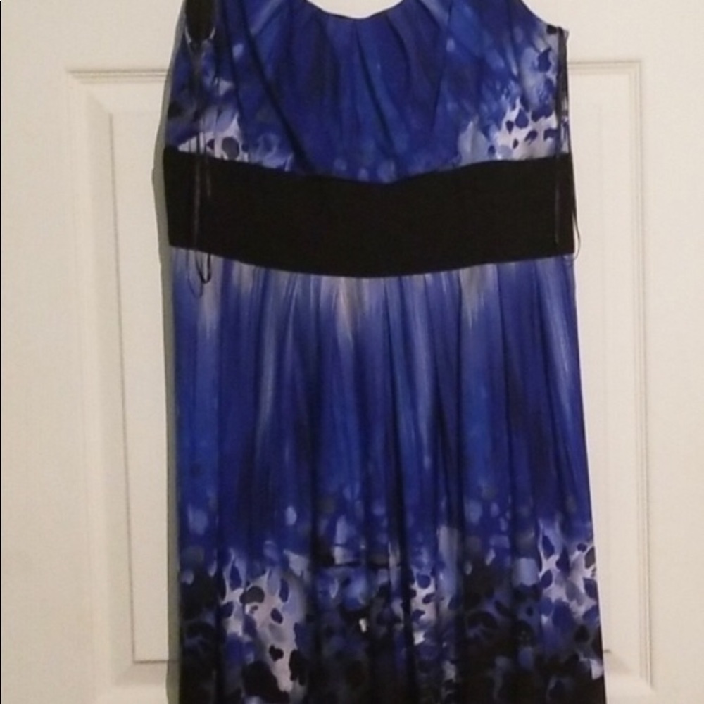 R & M Dress size 18.